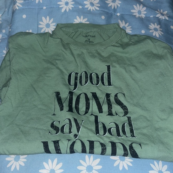 Women’s size Medium t shirt - Picture 2 of 3